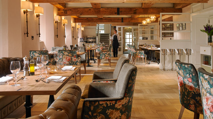 Dinner for two in The Hound